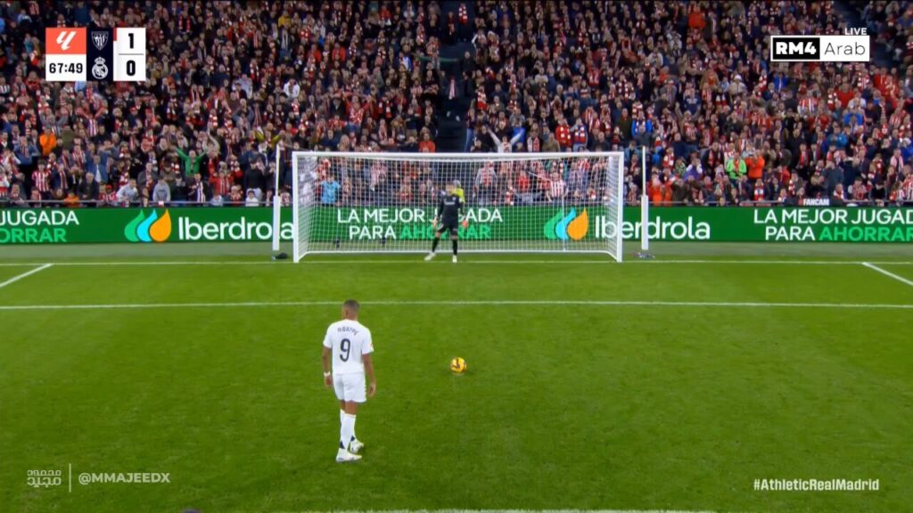 Mbappe-penalty-miss-2.jpg